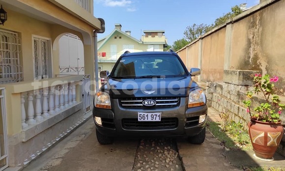 Acheter Occasion Voiture Kia Sportage Noir à Ambalavao, Haute Matsiatra Acheter Occasion Voiture Kia Sportage Noir à Ambalavao, Haute Matsiatra