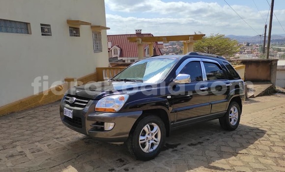 Acheter Occasion Voiture Kia Sportage Noir à Ambalavao, Haute Matsiatra Acheter Occasion Voiture Kia Sportage Noir à Ambalavao, Haute Matsiatra