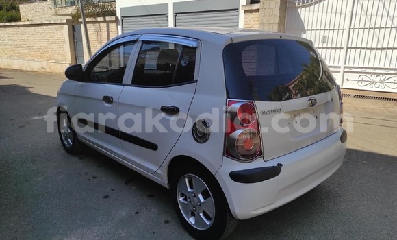 Acheter Occasion Voiture Kia Morning Blanc à Ambalavao, Haute Matsiatra Acheter Occasion Voiture Kia Morning Blanc à Ambalavao, Haute Matsiatra