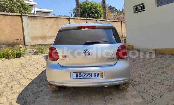 Acheter Occasion Voiture Volkswagen Polo Gris à Ambalavao, Haute Matsiatra Acheter Occasion Voiture Volkswagen Polo Gris à Ambalavao, Haute Matsiatra