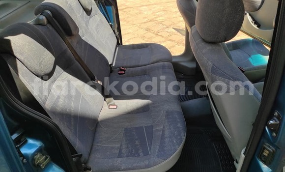 Acheter Occasion Voiture Renault Kangoo Bleu à Ambalavao, Haute Matsiatra Acheter Occasion Voiture Renault Kangoo Bleu à Ambalavao, Haute Matsiatra