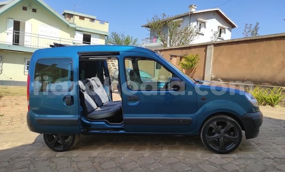 Acheter Occasion Voiture Renault Kangoo Bleu à Ambalavao, Haute Matsiatra Acheter Occasion Voiture Renault Kangoo Bleu à Ambalavao, Haute Matsiatra