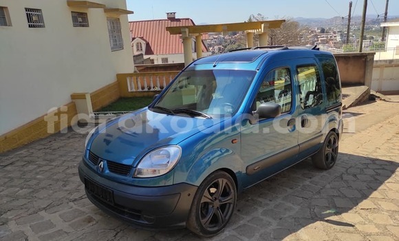 Acheter Occasion Voiture Renault Kangoo Bleu à Ambalavao, Haute Matsiatra Acheter Occasion Voiture Renault Kangoo Bleu à Ambalavao, Haute Matsiatra