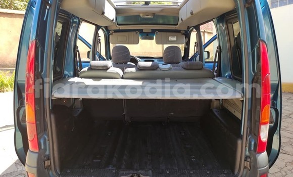 Acheter Occasion Voiture Renault Kangoo Bleu à Ambalavao, Haute Matsiatra Acheter Occasion Voiture Renault Kangoo Bleu à Ambalavao, Haute Matsiatra