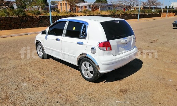 Buy Used Hyundai Click White Car in Ambalavao in High Matsiatra Buy Used Hyundai Click White Car in Ambalavao in High Matsiatra