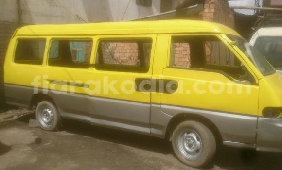 Acheter Occasion Voiture Hyundai H1 Autre à Ambalavao, Haute Matsiatra Acheter Occasion Voiture Hyundai H1 Autre à Ambalavao, Haute Matsiatra