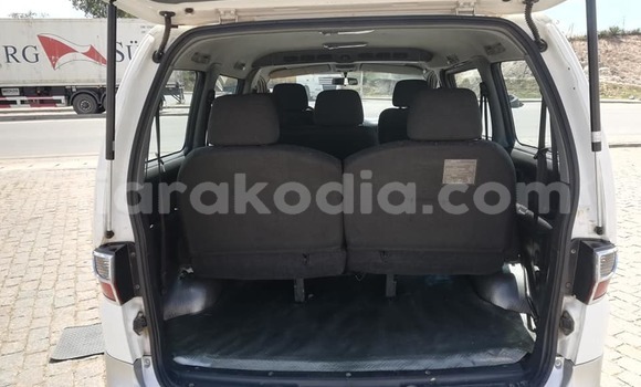 Buy Used Hyundai Starex White Car in Antananarivo in Analamanga Buy Used Hyundai Starex White Car in Antananarivo in Analamanga