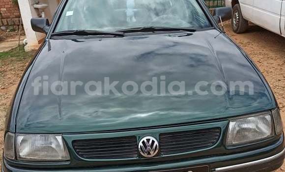 Acheter Occasion Voiture Volkswagen Polo Vert à Antananarivo, Analamanga Acheter Occasion Voiture Volkswagen Polo Vert à Antananarivo, Analamanga
