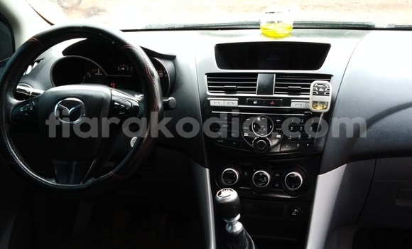 Acheter Neuf Voiture Mazda BT-50 Gris à Antananarivo, Analamanga Acheter Neuf Voiture Mazda BT-50 Gris à Antananarivo, Analamanga