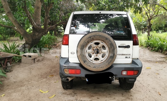 Acheter Occasion Voiture Nissan Terrano Blanc à Mahajanga, Boeny Acheter Occasion Voiture Nissan Terrano Blanc à Mahajanga, Boeny