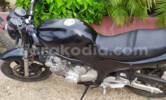Acheter Occasion Moto Yamaha Bolt Noir à Mahajanga, Boeny Acheter Occasion Moto Yamaha Bolt Noir à Mahajanga, Boeny