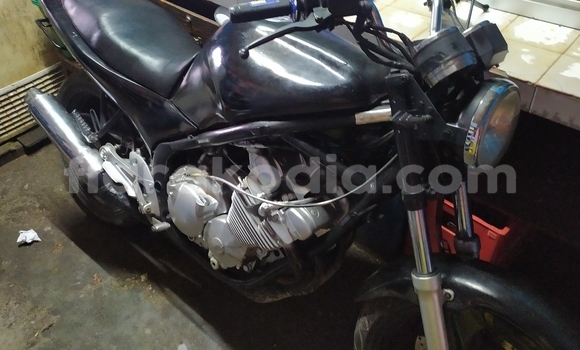 Acheter Occasion Moto Yamaha Bolt Noir à Mahajanga, Boeny Acheter Occasion Moto Yamaha Bolt Noir à Mahajanga, Boeny