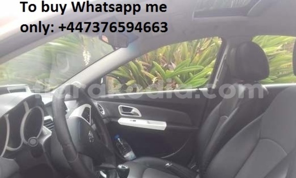 Buy Used Chevrolet Cruze White Car in Antananarivo in Analamanga Buy Used Chevrolet Cruze White Car in Antananarivo in Analamanga