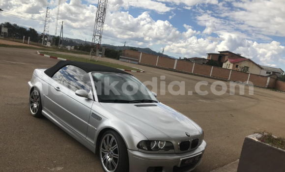 Acheter Occasion Voiture BMW M3 Gris à Fianarantsoa, Haute Matsiatra Acheter Occasion Voiture BMW M3 Gris à Fianarantsoa, Haute Matsiatra