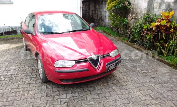 Acheter Occasion Voiture Alfa Romeo 156 Rouge à Toamasina, Atsinanana Acheter Occasion Voiture Alfa Romeo 156 Rouge à Toamasina, Atsinanana