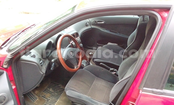Acheter Occasion Voiture Alfa Romeo 156 Rouge à Toamasina, Atsinanana Acheter Occasion Voiture Alfa Romeo 156 Rouge à Toamasina, Atsinanana
