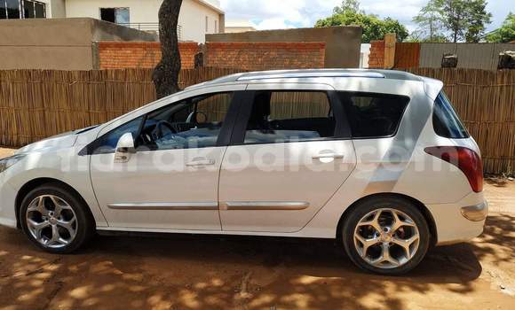 Acheter Occasion Voiture Peugeot 308 Blanc à Antananarivo, Analamanga Acheter Occasion Voiture Peugeot 308 Blanc à Antananarivo, Analamanga