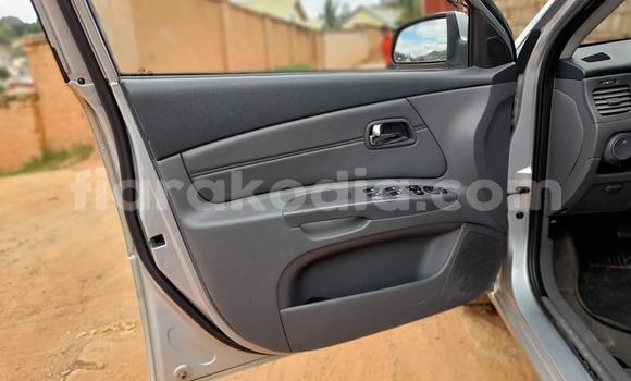 Acheter Occasion Voiture Kia Pride Gris à Antananarivo, Analamanga Acheter Occasion Voiture Kia Pride Gris à Antananarivo, Analamanga