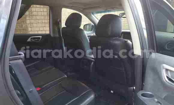 Acheter Occasion Voiture Nissan Pathfinder Gris à Antananarivo, Analamanga Acheter Occasion Voiture Nissan Pathfinder Gris à Antananarivo, Analamanga