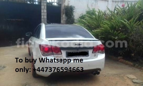 Buy Used Chevrolet Cruze White Car in Antananarivo in Analamanga Buy Used Chevrolet Cruze White Car in Antananarivo in Analamanga