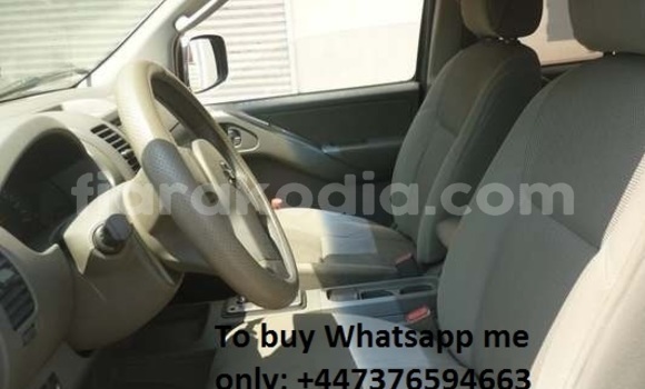 Acheter Occasion Voiture Nissan Navara Noir à Antananarivo, Analamanga Acheter Occasion Voiture Nissan Navara Noir à Antananarivo, Analamanga