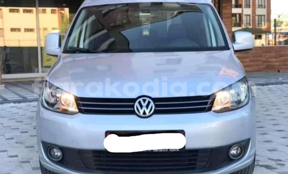 Acheter Occasion Voiture Volkswagen Caddy Gris à Antananarivo, Analamanga Acheter Occasion Voiture Volkswagen Caddy Gris à Antananarivo, Analamanga