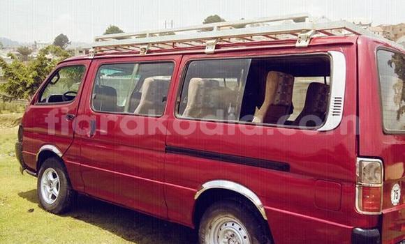 Acheter Occasion Voiture Toyota Hiace Rouge à Ambalavao, Haute Matsiatra Acheter Occasion Voiture Toyota Hiace Rouge à Ambalavao, Haute Matsiatra