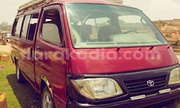 Acheter Occasion Voiture Toyota Hiace Rouge à Ambalavao, Haute Matsiatra Acheter Occasion Voiture Toyota Hiace Rouge à Ambalavao, Haute Matsiatra
