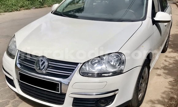 Acheter Occasion Voiture Volkswagen Jetta Blanc à Antananarivo, Analamanga Acheter Occasion Voiture Volkswagen Jetta Blanc à Antananarivo, Analamanga