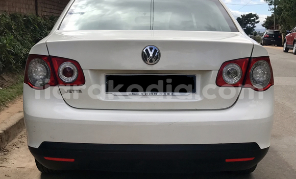 Acheter Occasion Voiture Volkswagen Jetta Blanc à Antananarivo, Analamanga Acheter Occasion Voiture Volkswagen Jetta Blanc à Antananarivo, Analamanga