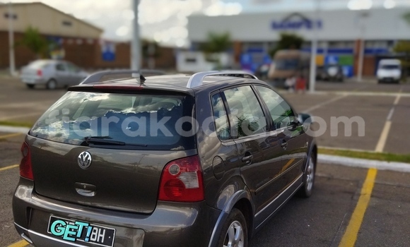 Acheter Occasion Voiture Volkswagen Polo Marron à Antananarivo, Analamanga Acheter Occasion Voiture Volkswagen Polo Marron à Antananarivo, Analamanga