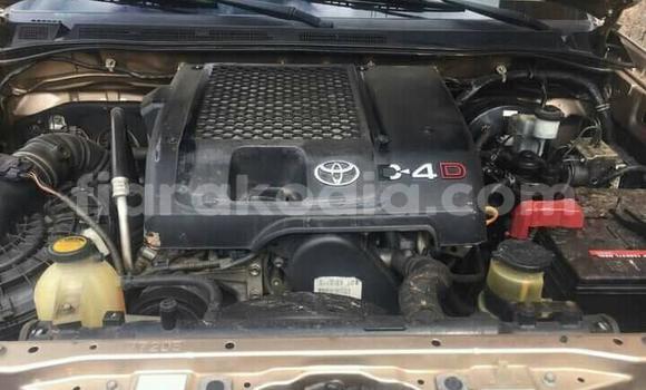 Buy Used Toyota Fortuner Beige Car in Antananarivo in Analamanga Buy Used Toyota Fortuner Beige Car in Antananarivo in Analamanga