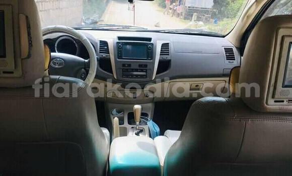 Buy Used Toyota Fortuner Beige Car in Antananarivo in Analamanga Buy Used Toyota Fortuner Beige Car in Antananarivo in Analamanga