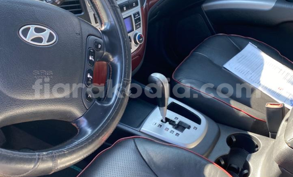 Buy Used Hyundai Santa Fe Silver Car in Antananarivo in Analamanga Buy Used Hyundai Santa Fe Silver Car in Antananarivo in Analamanga