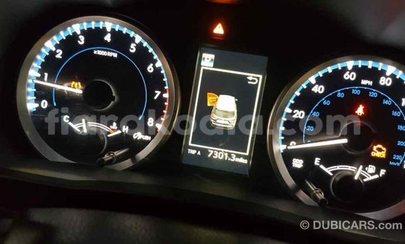 Acheter Import Voiture Toyota Highlander Blanc à Import - Dubai, Diana Acheter Import Voiture Toyota Highlander Blanc à Import - Dubai, Diana