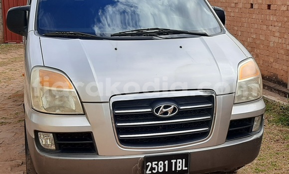 Buy Used Hyundai Starex Other Car in Antananarivo in Analamanga Buy Used Hyundai Starex Other Car in Antananarivo in Analamanga