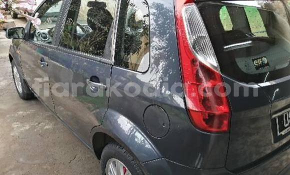 Acheter Occasion Voiture Ford Fiesta Gris à Antananarivo, Analamanga Acheter Occasion Voiture Ford Fiesta Gris à Antananarivo, Analamanga