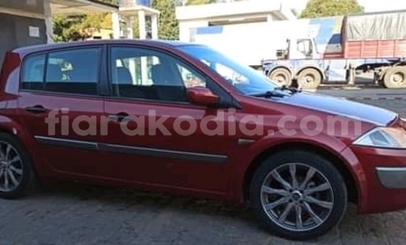 Acheter Occasion Voiture Renault Megane Rouge à Antananarivo, Analamanga Acheter Occasion Voiture Renault Megane Rouge à Antananarivo, Analamanga