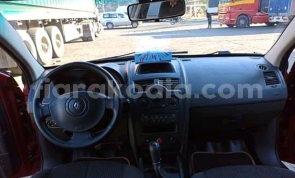 Acheter Occasion Voiture Renault Megane Rouge à Antananarivo, Analamanga Acheter Occasion Voiture Renault Megane Rouge à Antananarivo, Analamanga