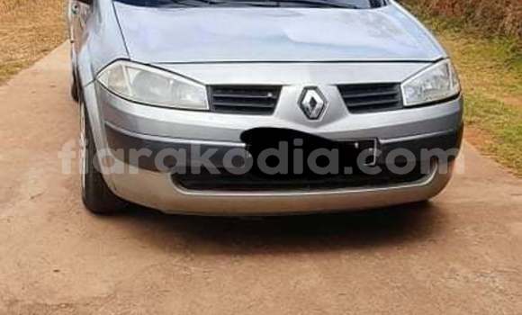 Acheter Occasion Voiture Renault Megane Gris à Antananarivo, Analamanga Acheter Occasion Voiture Renault Megane Gris à Antananarivo, Analamanga