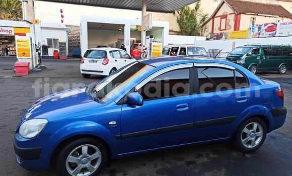 Acheter Import Voiture Kia Pride Bleu à Antananarivo, Analamanga