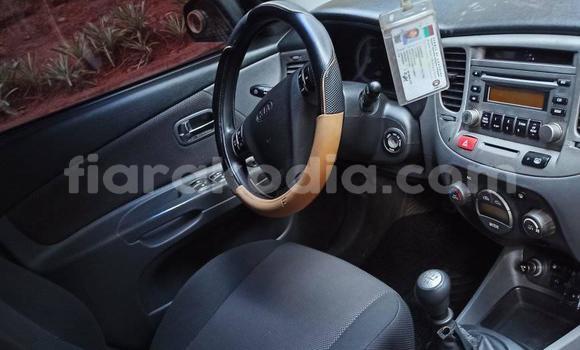 Acheter Import Voiture Kia Pride Bleu à Antananarivo, Analamanga Acheter Import Voiture Kia Pride Bleu à Antananarivo, Analamanga