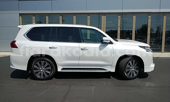 Acheter Occasion Voiture Lexus LX 570 Blanc à Ambalavao, Haute Matsiatra