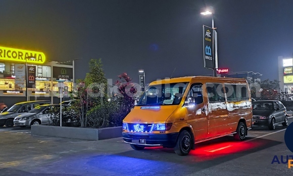 Acheter Occasion Voiture Mercedes‒Benz 300–Series Autre à Antananarivo, Analamanga Acheter Occasion Voiture Mercedes‒Benz 300–Series Autre à Antananarivo, Analamanga