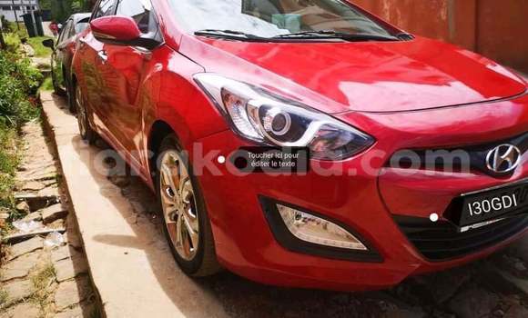 Acheter Occasion Voiture Hyundai i30 Rouge à Antananarivo, Analamanga Acheter Occasion Voiture Hyundai i30 Rouge à Antananarivo, Analamanga