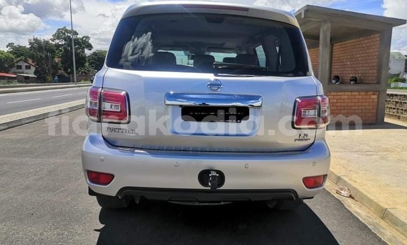 Acheter Occasion Voiture Nissan Patrol Gris à Antananarivo, Analamanga Acheter Occasion Voiture Nissan Patrol Gris à Antananarivo, Analamanga
