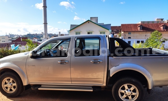 Buy Used Great Wall Wingle Silver Car in Antananarivo in Analamanga Buy Used Great Wall Wingle Silver Car in Antananarivo in Analamanga