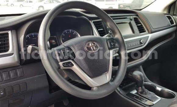 Buy Import Toyota Highlander Brown Car in Import - Dubai in Diana Buy Import Toyota Highlander Brown Car in Import - Dubai in Diana