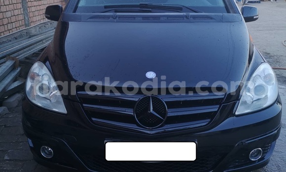 Acheter Occasion Voiture Mercedes‒Benz B-klasse Noir à Antananarivo, Analamanga Acheter Occasion Voiture Mercedes‒Benz B-klasse Noir à Antananarivo, Analamanga