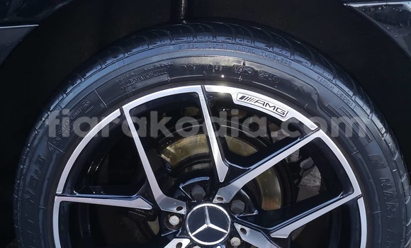 Acheter Occasion Voiture Mercedes‒Benz B-klasse Noir à Antananarivo, Analamanga Acheter Occasion Voiture Mercedes‒Benz B-klasse Noir à Antananarivo, Analamanga